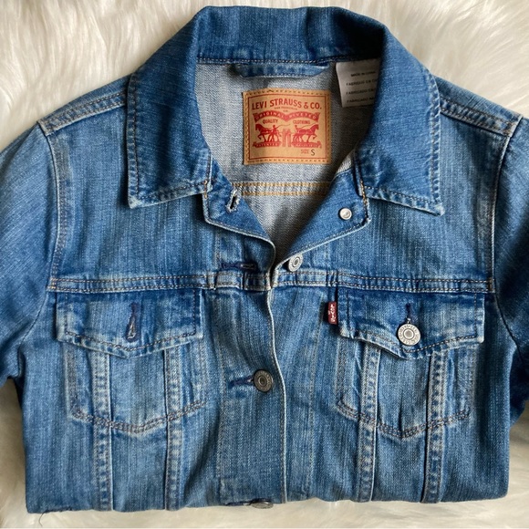 Small Levis Trucker Jacket - Picture 4 of 6